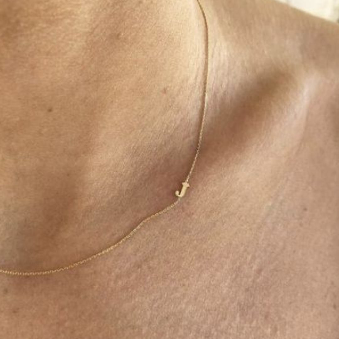 Dije con Nombre Oro 18k