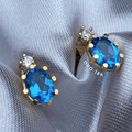Aretes en Oro con topacios