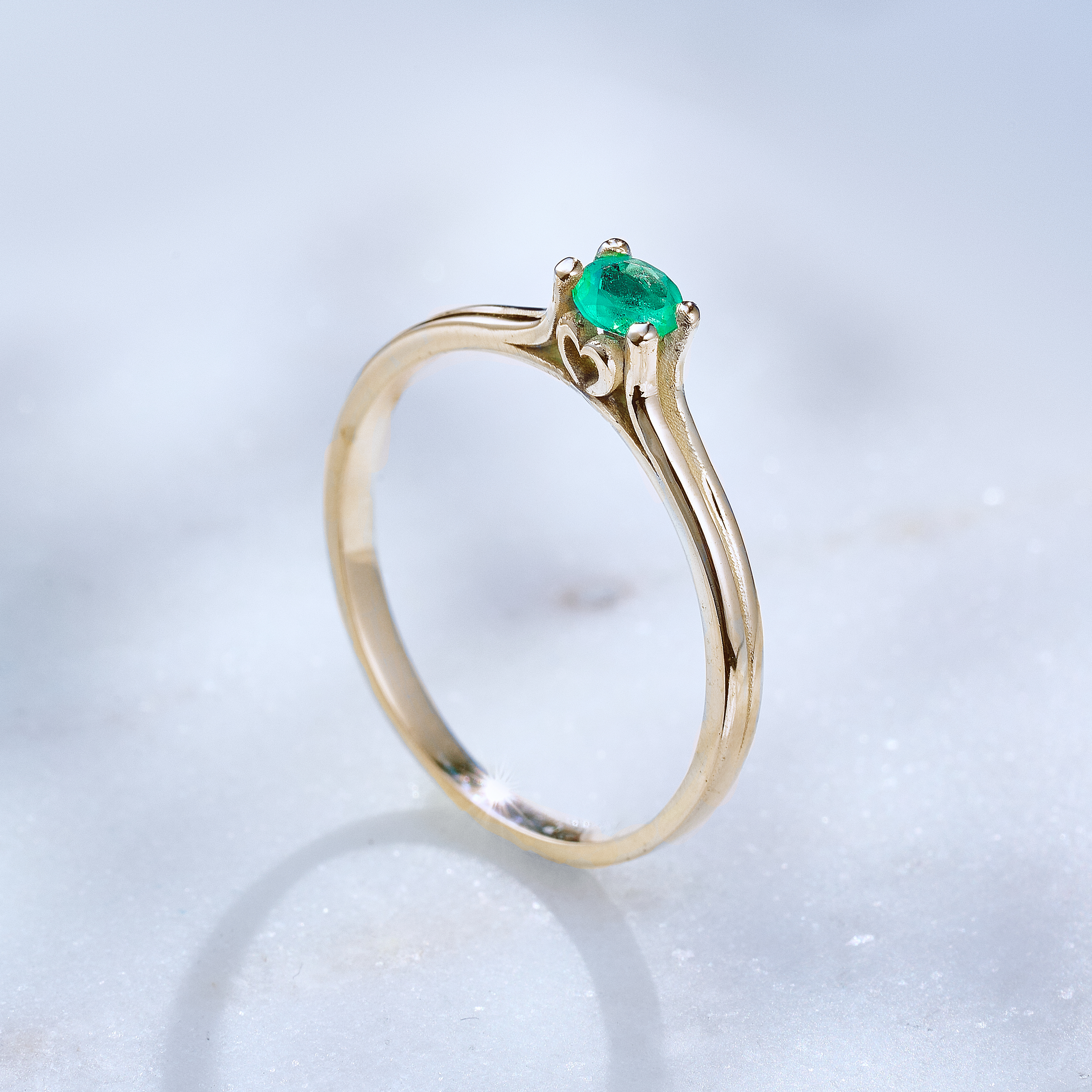 AMARA ORO 18K + Esmeralda