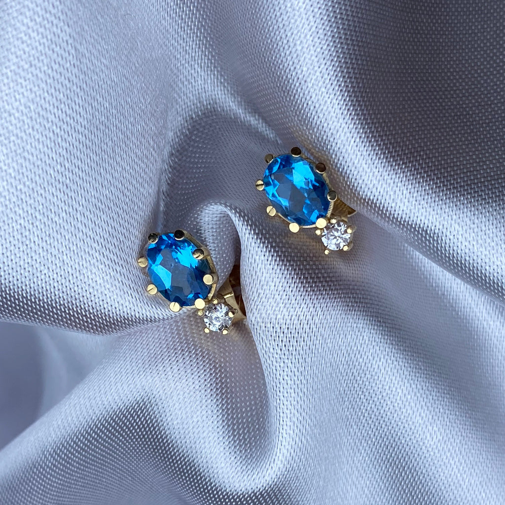 Aretes en Oro con topacios